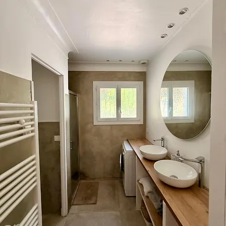 La Rimonsette West Apartment